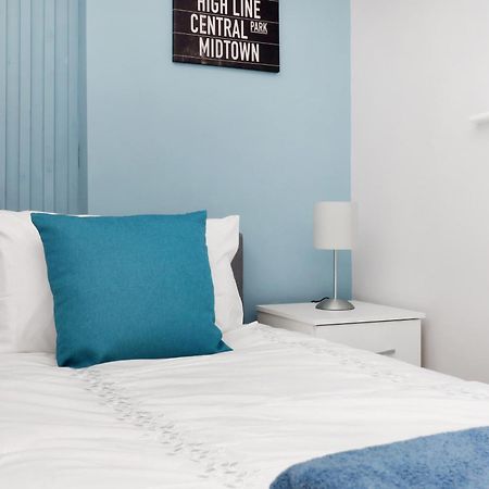 Waterside 4 Bed Apartment London Exterior photo